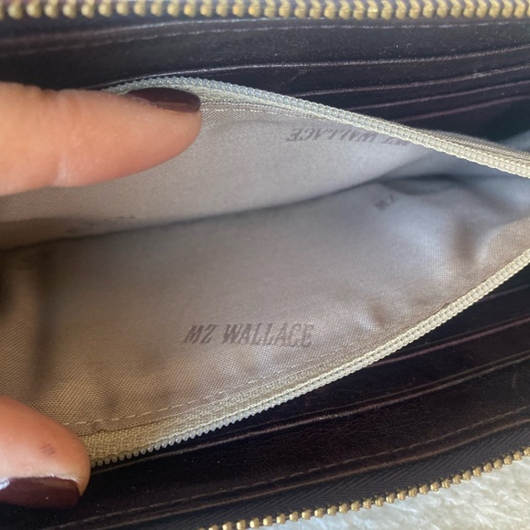 MZ Wallace purple leather wallet - Picture 4 of 4